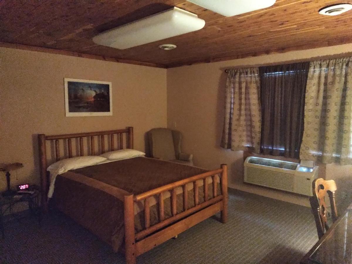 Comfort Zone Inn Rothsay Экстерьер фото