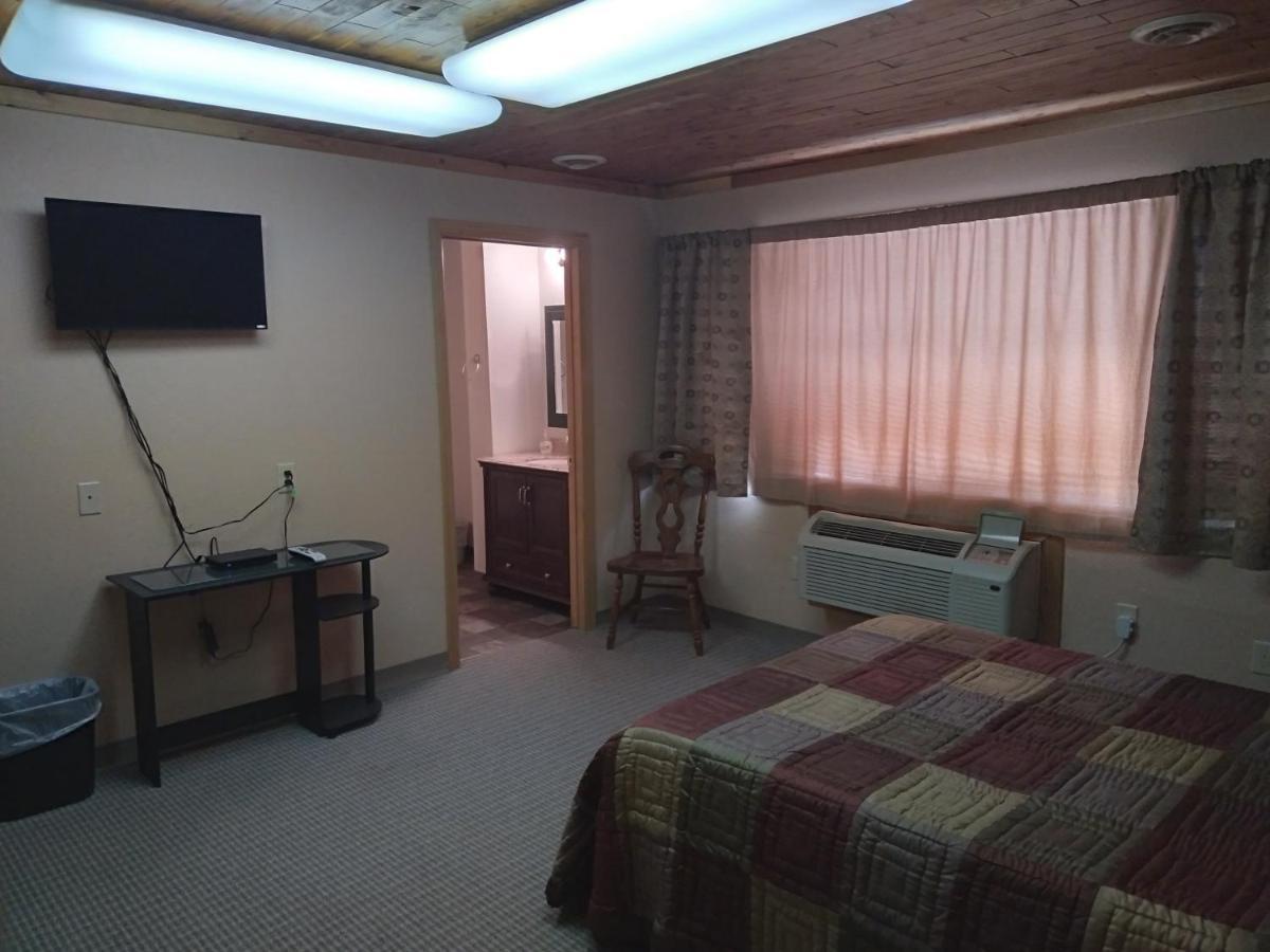 Comfort Zone Inn Rothsay Экстерьер фото